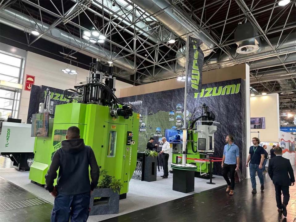 Live from K 2022 – The YL-C50F Rubber Injection Machine