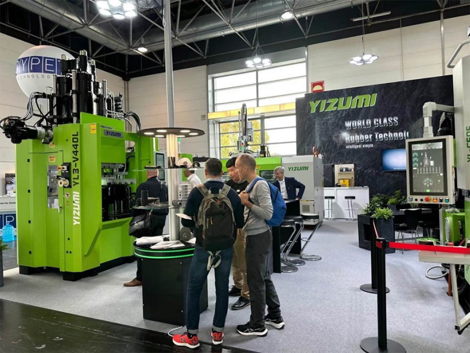 Live from K 2022 – The YL3-V440L Rubber Injection Machine